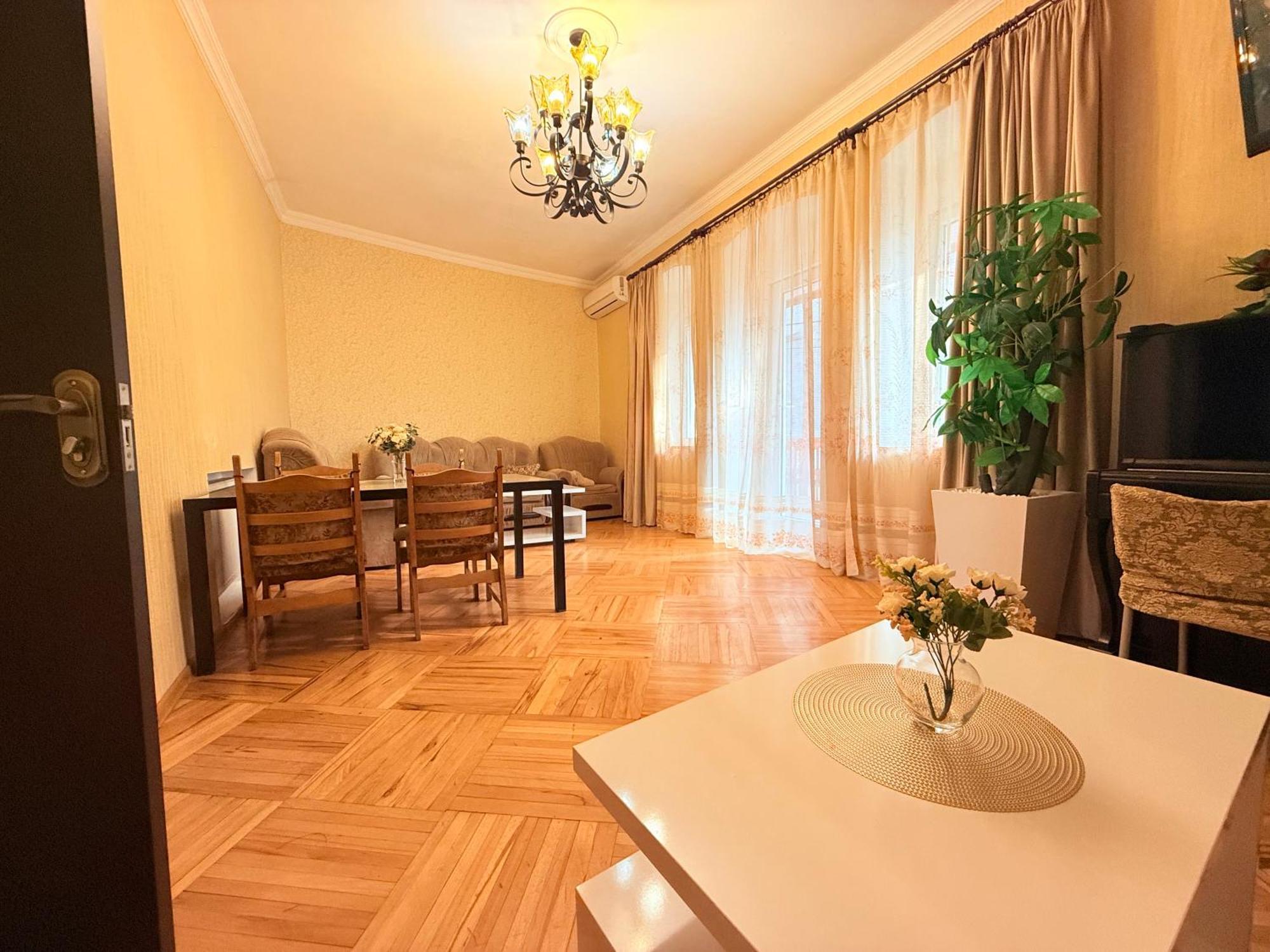 Tamuna Apartment Tbilisi Eksteriør billede